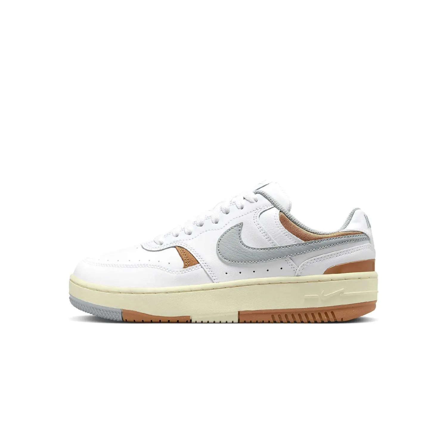 Nike Gamma Force sneakers donna 40 EU pelle con plateau