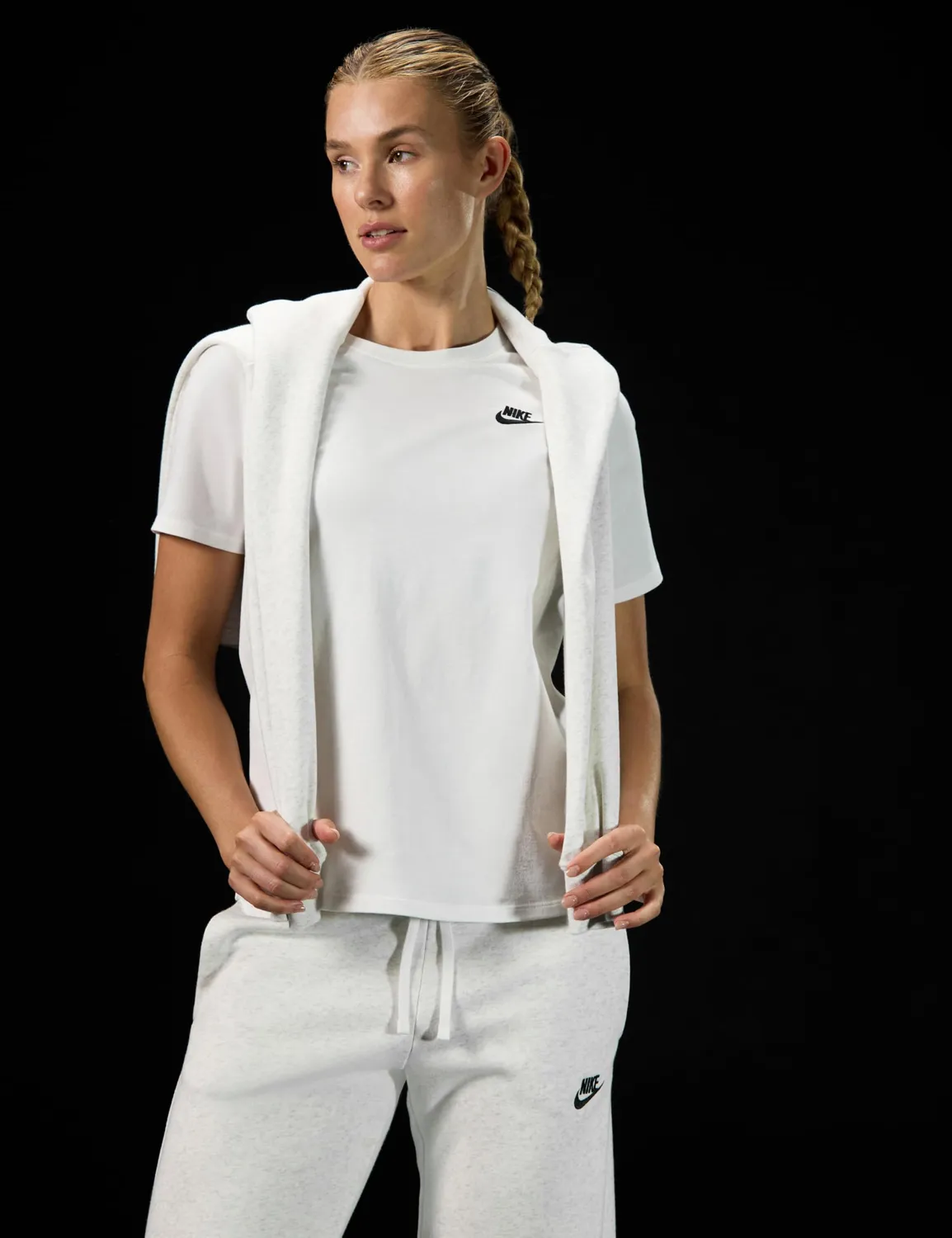 Nike NSW Tee Club t-shirt donna nera cotone