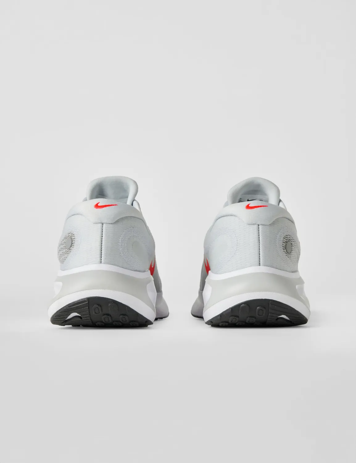 Nike Journey Run scarpe running uomo 44 EU ammortizzate