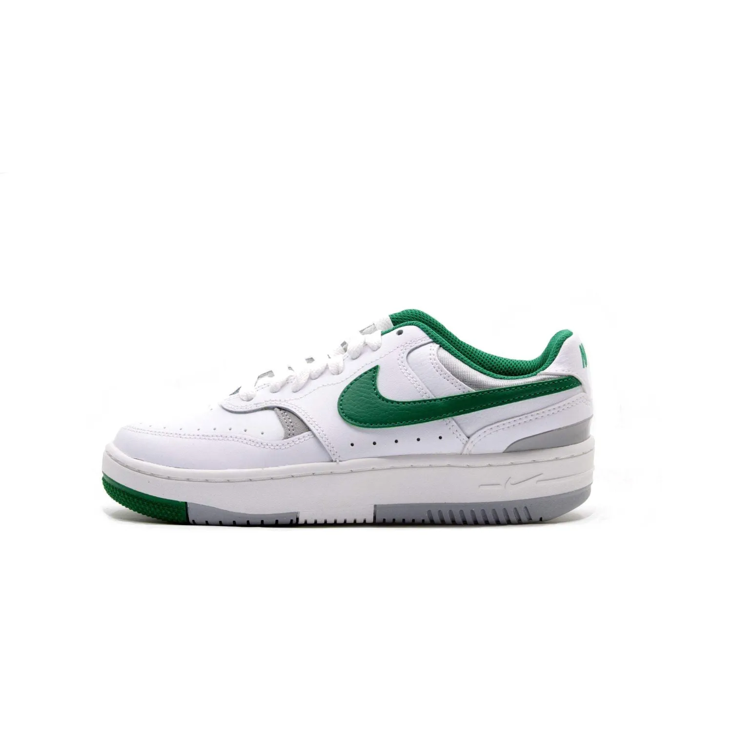 Nike Gamma Force sneakers donna basse pelle piattaforma