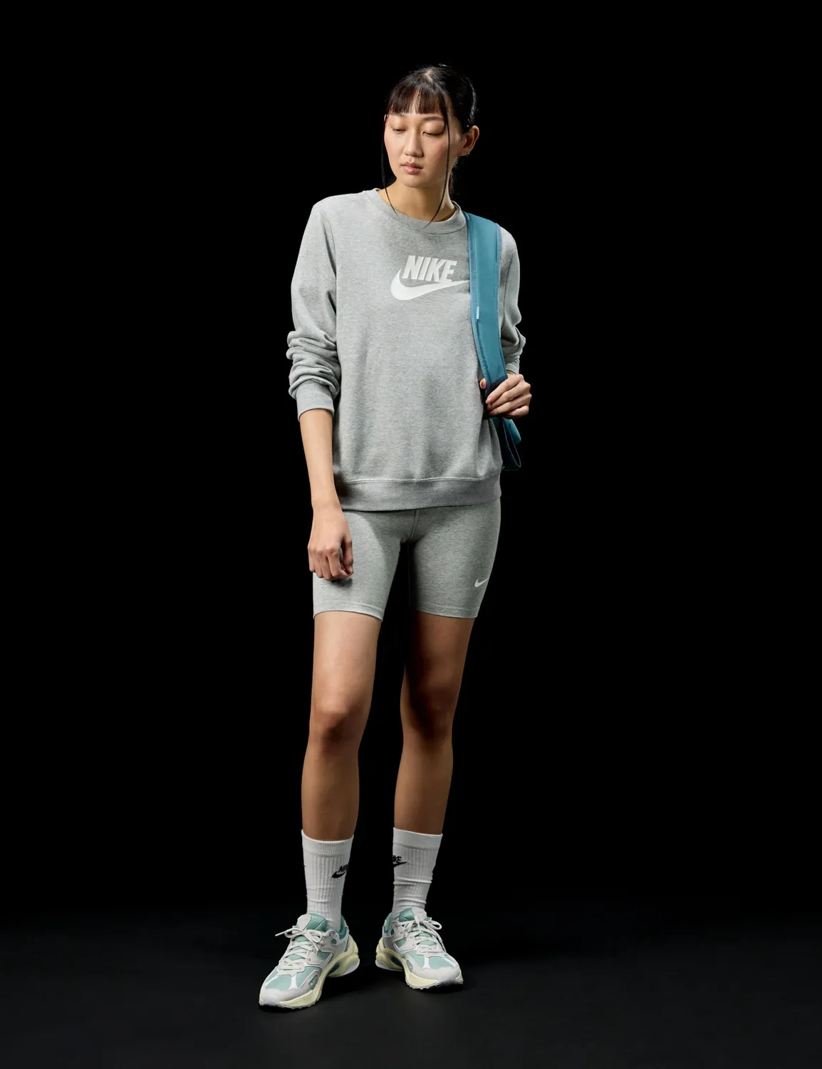 Nike AL8 sneakers donna 40.5 EU photon dust leggere