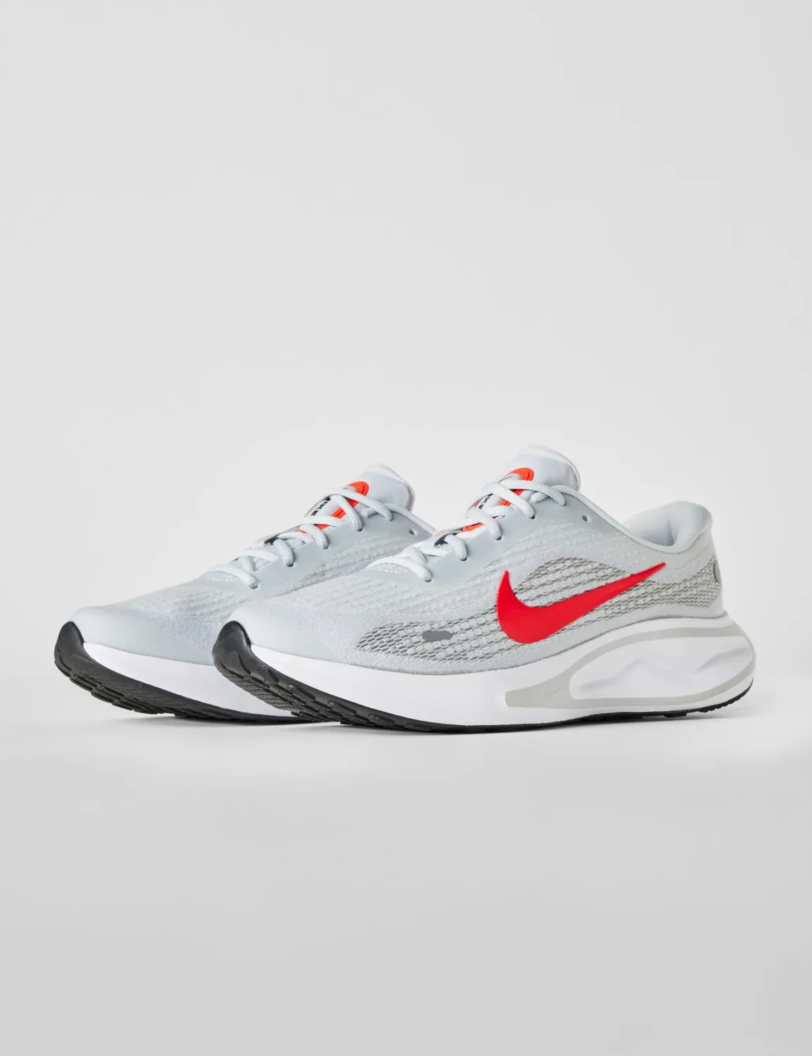 Nike Journey Run scarpe running uomo 44 EU ammortizzate