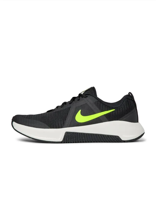 Nike MC Trainer 3 scarpe training uomo nero volt stabile