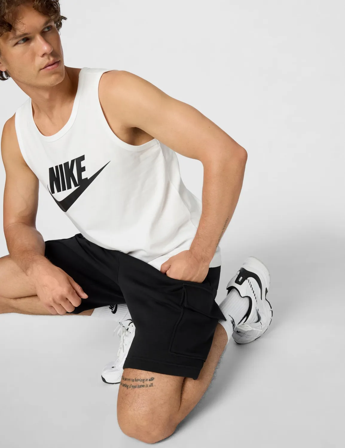 Nike Club Cargo pantaloncini felpa uomo M tasche laterali