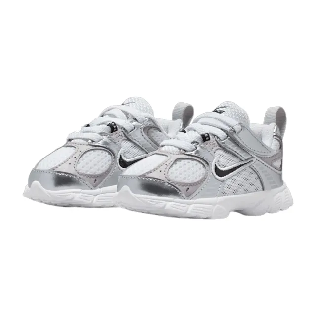 Nike V5 RNR scarpa bimbo 26 EU leggera