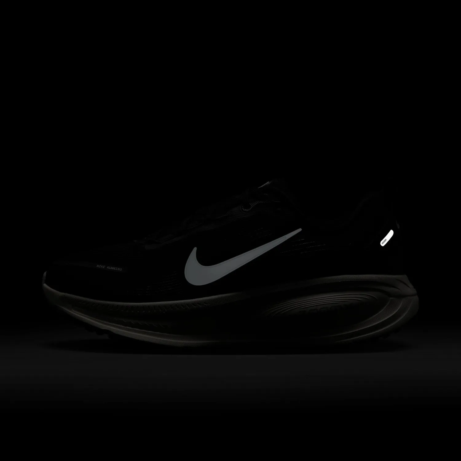 Nike Vomero 18 sneaker uomo ammortizzata