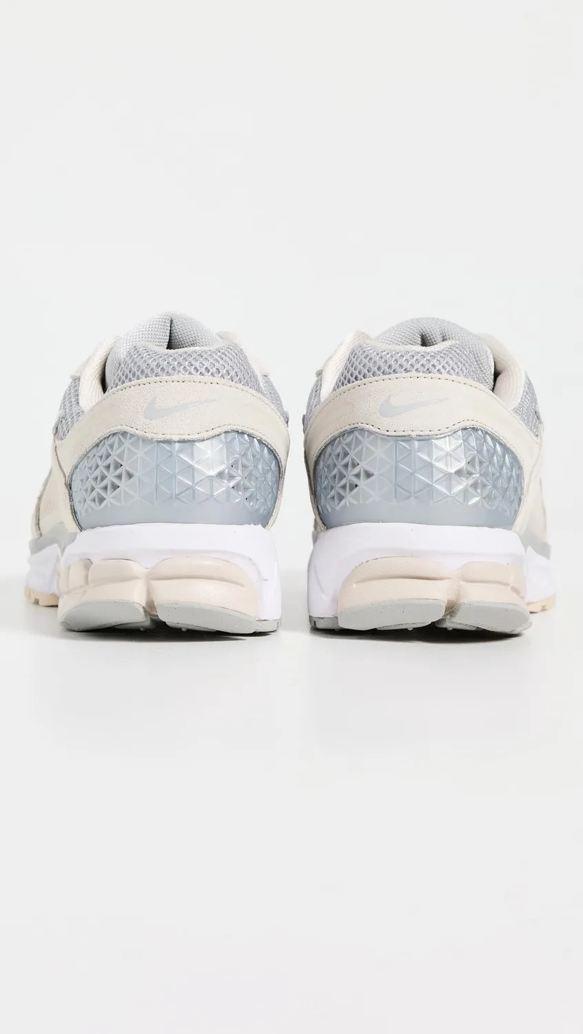 Nike Zoom Vomero 5 sneakers uomo Orewood Brown traspiranti